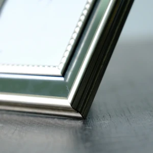 Ayna Detaylı Gümüş Fotoğraf Çerçevesi – 10x15 cm