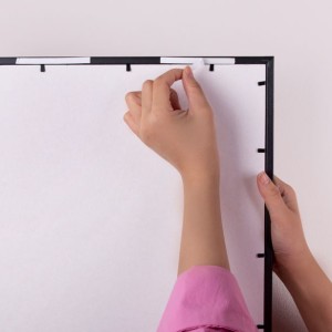 Sevgiliye 13 Fotoğraflı 30x40 Yapışan Siyah Çerçeve